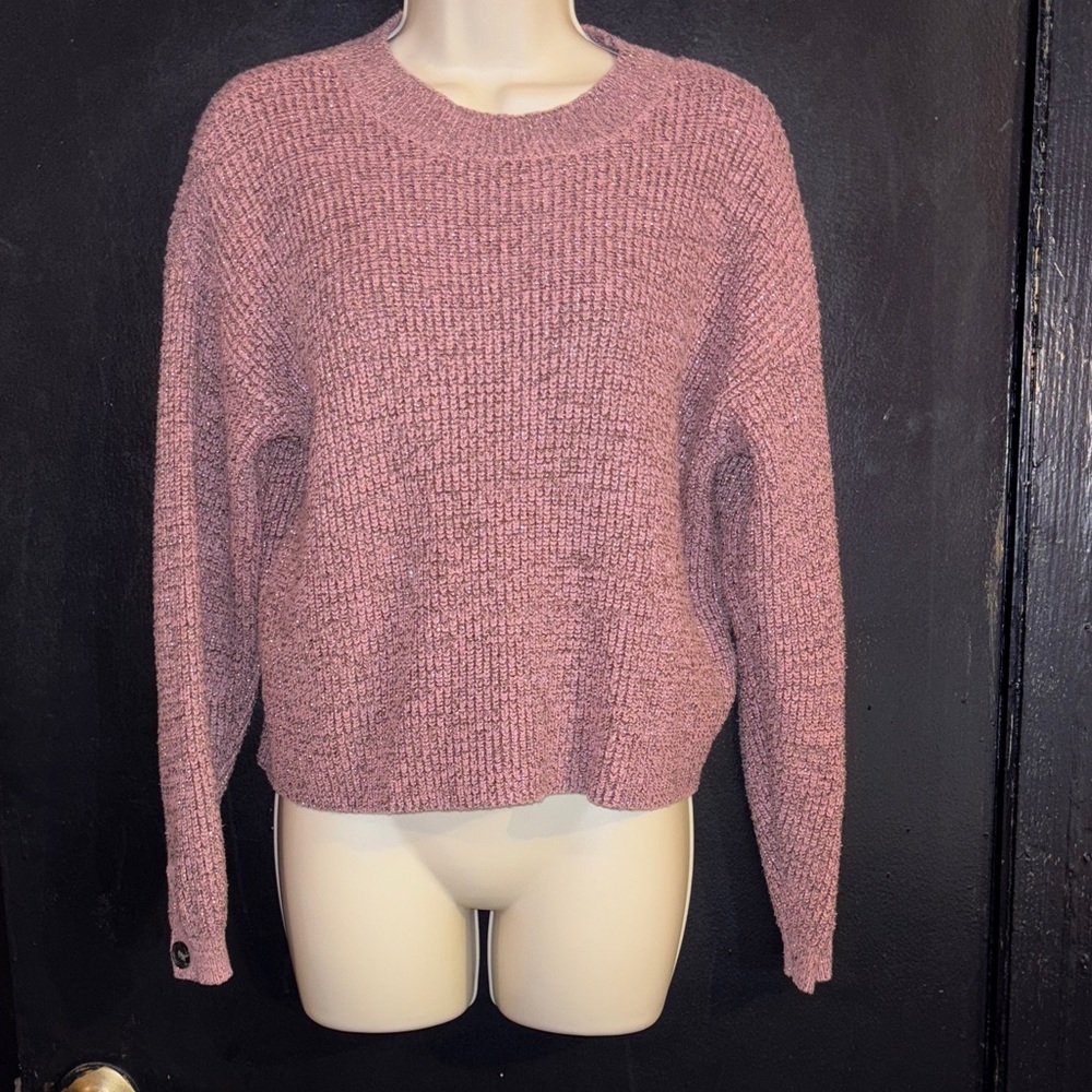 CeCe Romantic, soft girl, blush pink/gold metallic Crew Neck Sweater. Sz small